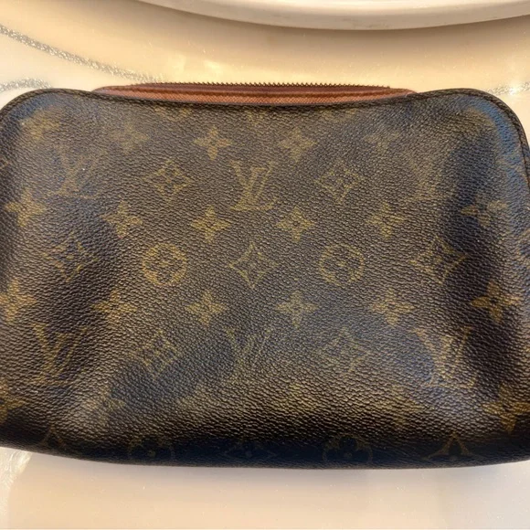 authentic Louis Vuitton Monogram Mens Clutch